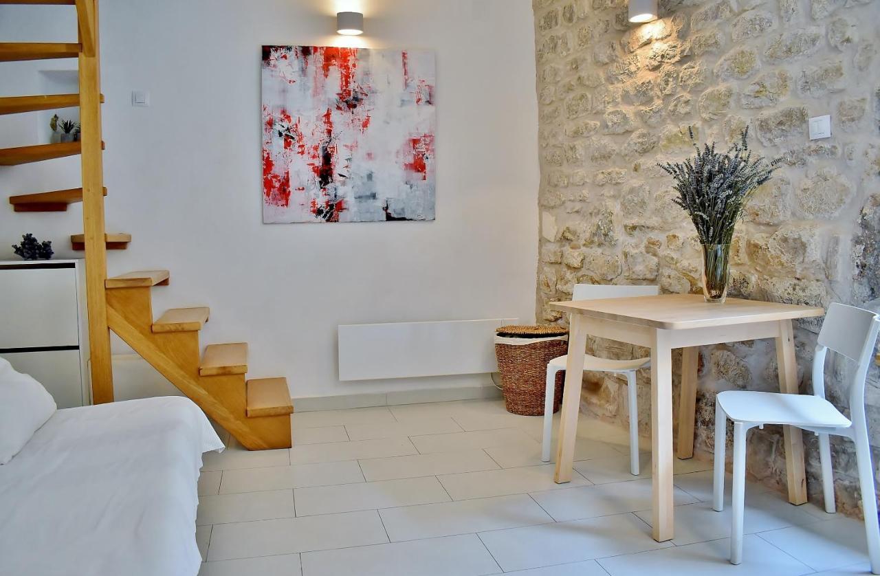Rooms And Studio Old Town ราบ ภายนอก รูปภาพ